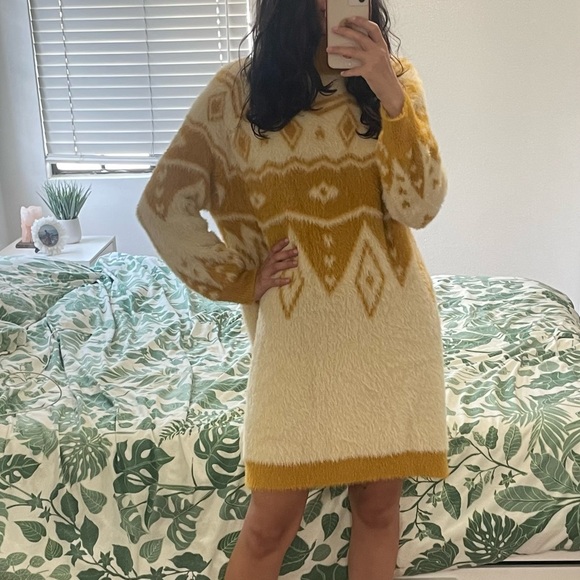 ❌GIVEN AWAY❌ Yellow Lulus Sweater Dress - Picture 2 of 5
